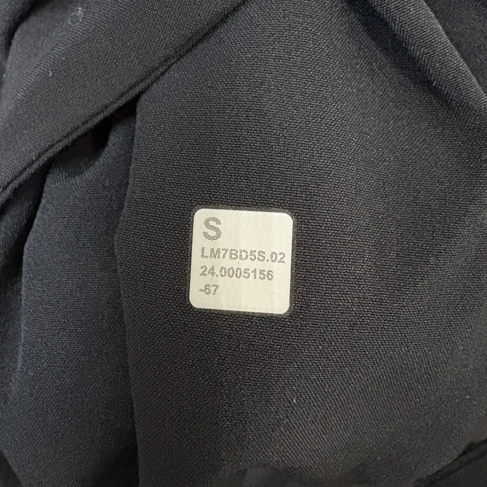 lululemon athletica Men's Black Athletic Shorts - Picture 4 of 4